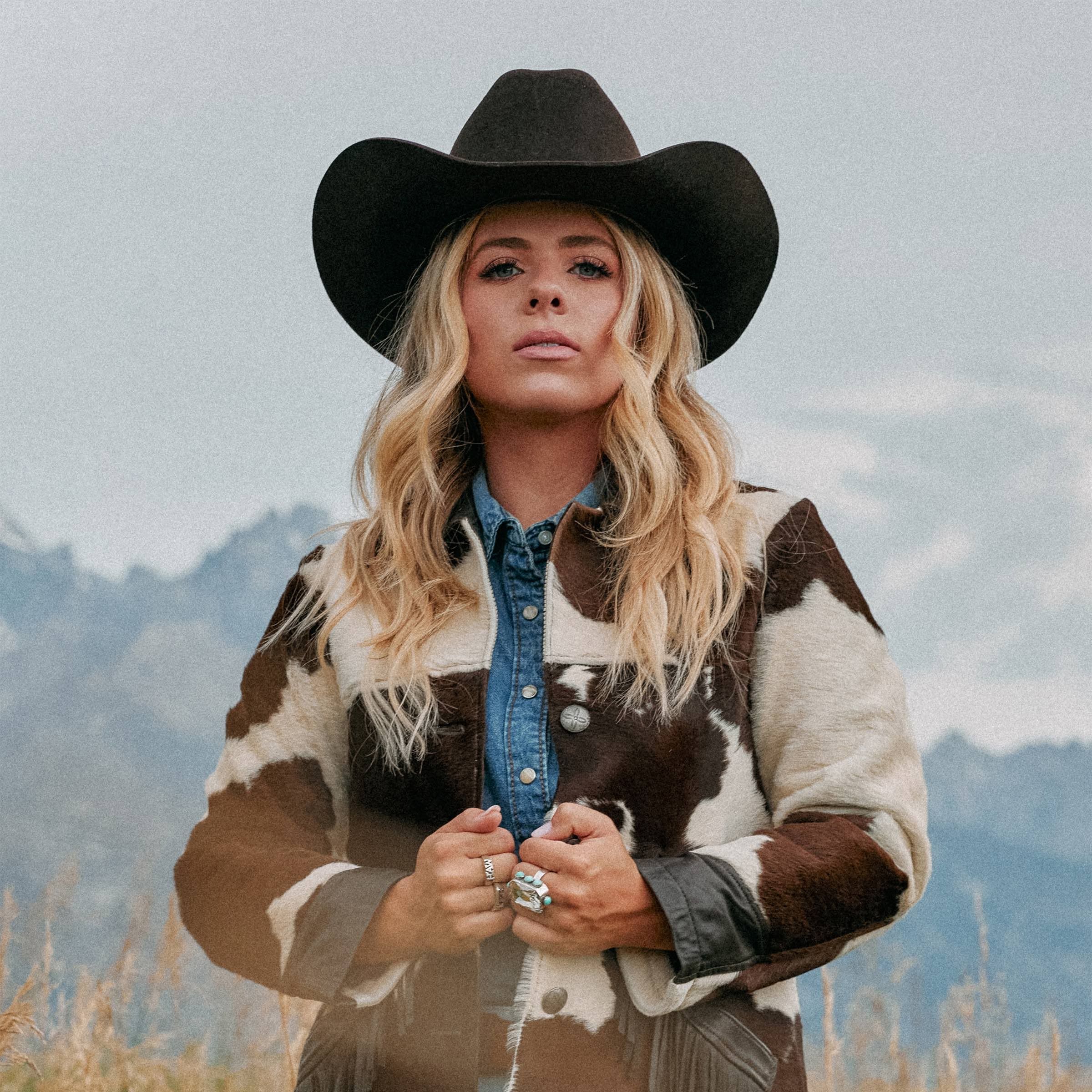 Interview: Anne Wilson Talks ‘REBEL’, Collaborating with Lainey Wilson