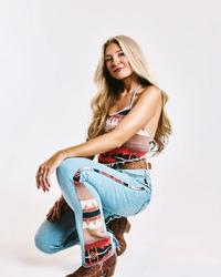 Julia Cole 2026 press photo