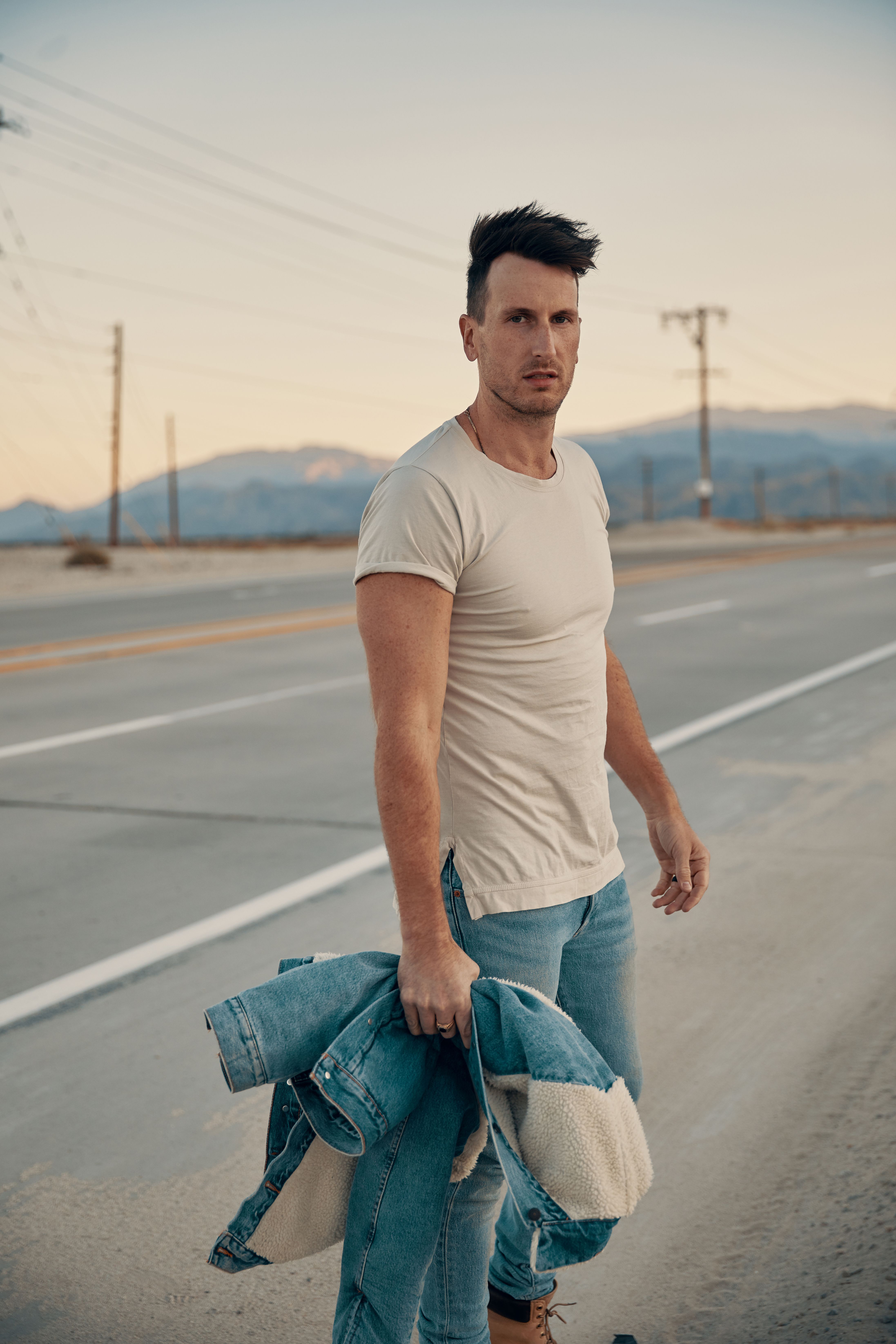 Holler Country Music