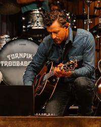 Evan Felker of Turnpike Troubadours on Stage in England