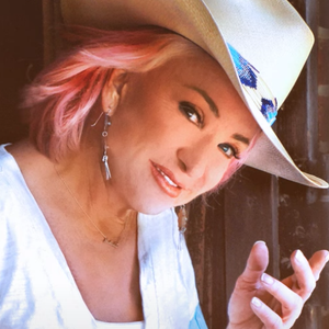 Holler Country Music