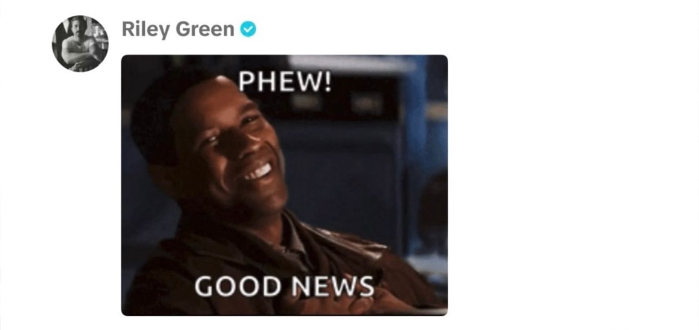 <p>Riley Green GIF Comment</p>