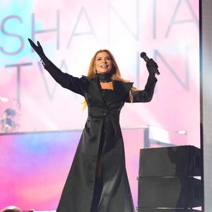 Shania Twain performing live