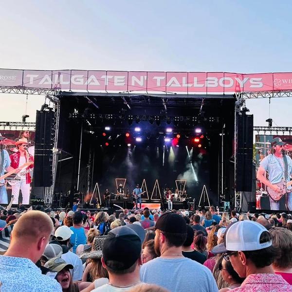 Tailgate N’ Tallboys Clinton 2024 LineUp, Dates & Tickets Holler