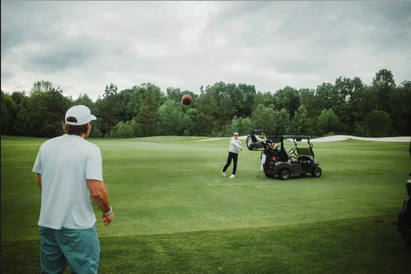 <p>Artist - Morgan Wallen & Tom Brady 1</p>