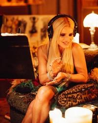 Jessica Simpson recording new music