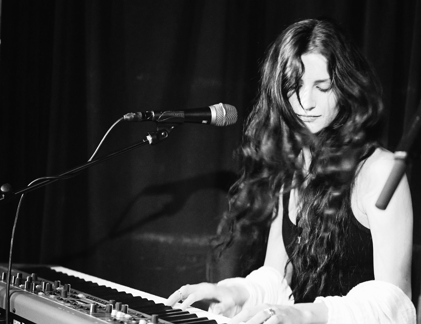 Holler Country Music