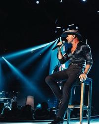 Tim McGraw performing live