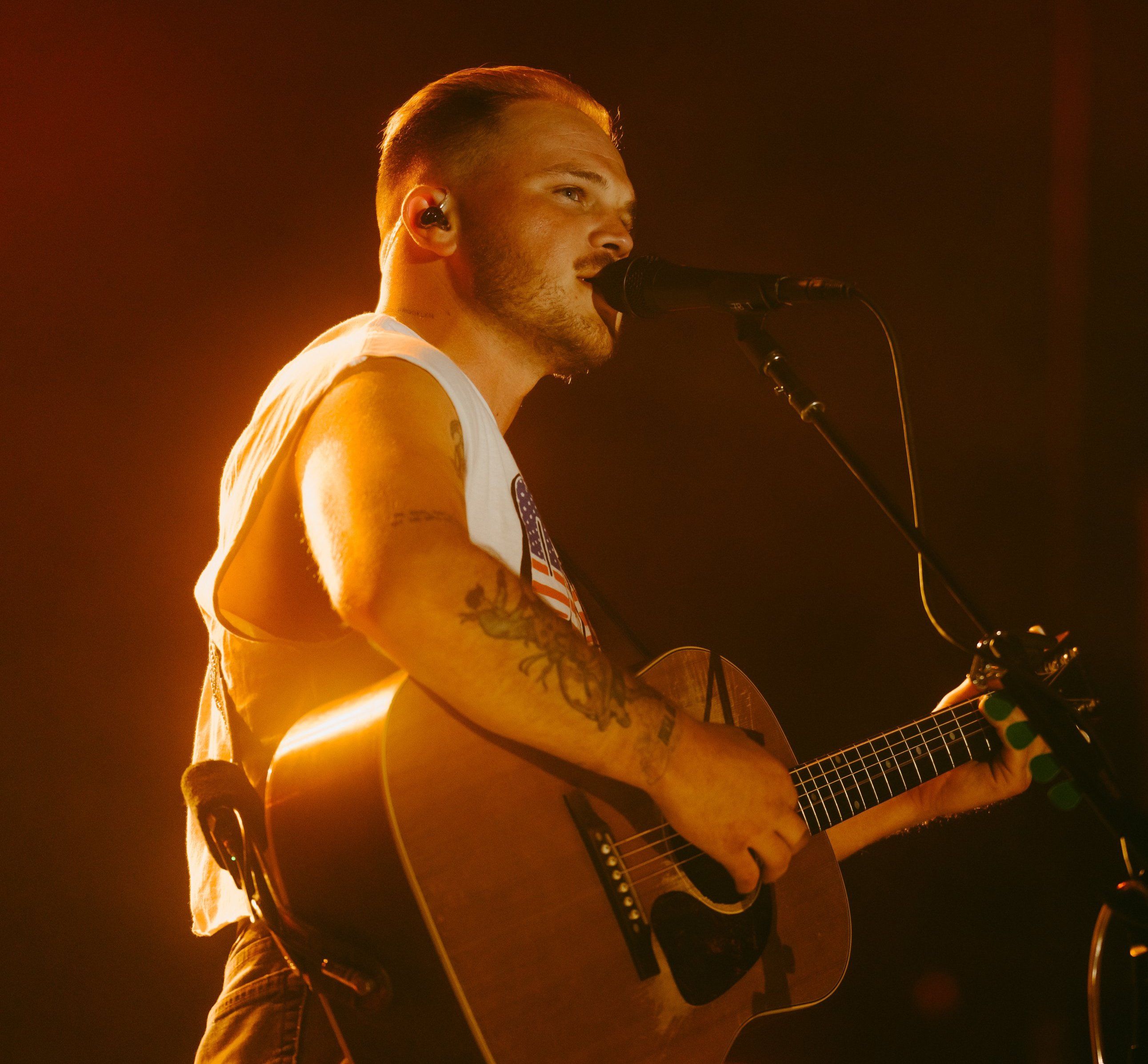 Artist - Zach Bryan 29