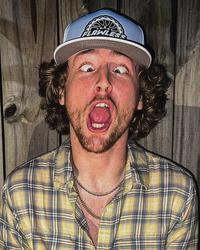 Holler Country Music