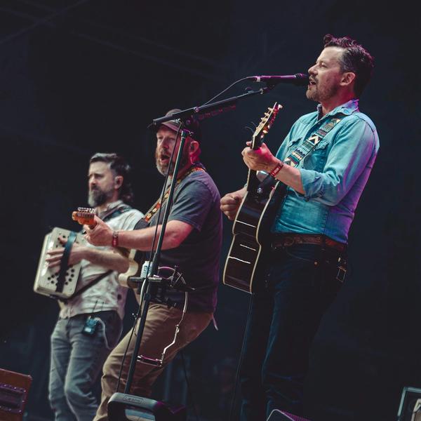 Holler Country Music