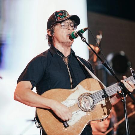 Stephen Wilson Jr. at Dreamy Draw Festival 2023 by Laura Ord.