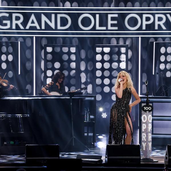 Artist - Sabrina Carpenter - Grand Ole Opry 1