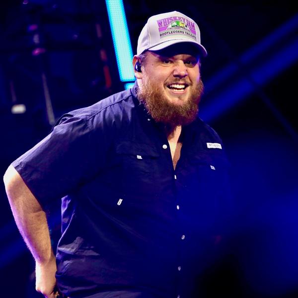 Artist - Luke Combs at Wembley Stadium 1