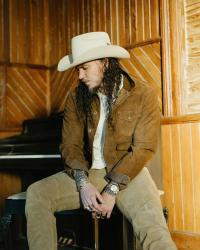 Brandon Lake wearing a cowboy hat