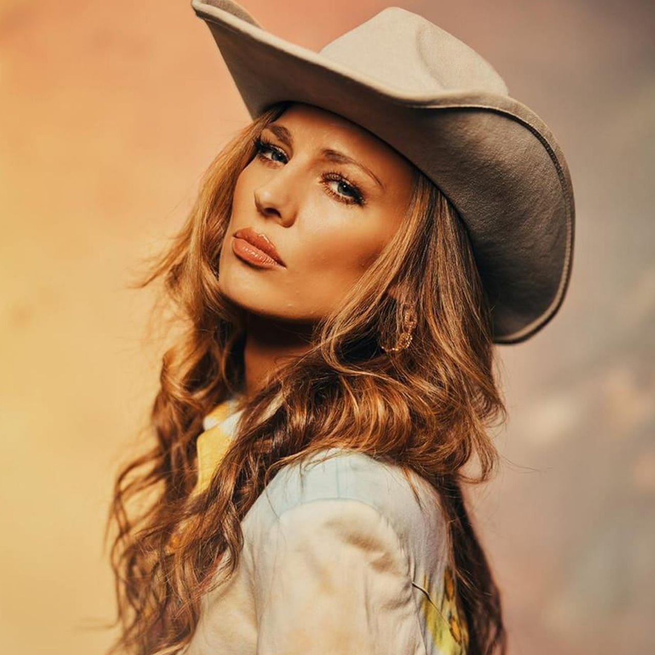 Twinnie and The Best of British Country and Americana | Holler