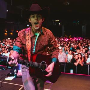 Waylon Wyatt performing live