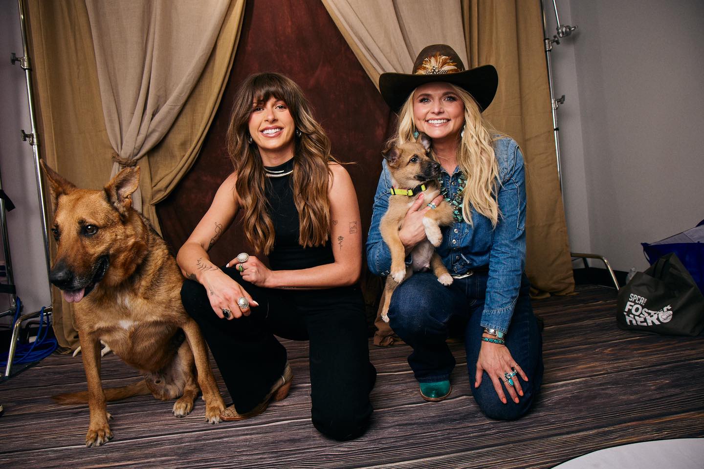 My Fellow Dog-Loving, Country Music Soul Sister”: Miranda Lambert Pays Tribute to Ella Langley Following Explosive 'Kerosene' Performance | Holler