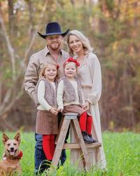 Holler Country Music