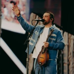 Noah Kahan performing at BST Hyde Park 2025
