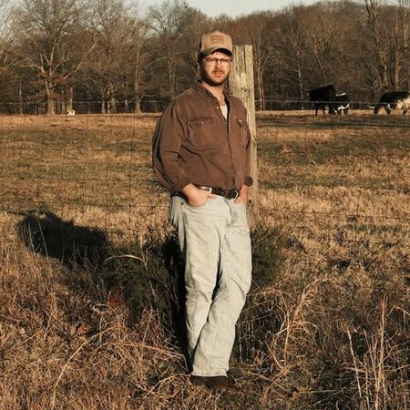 Holler Country Music