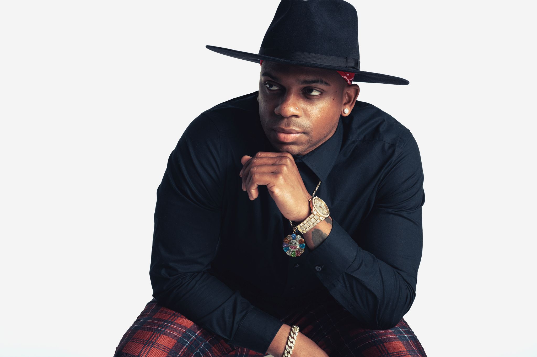 Holler Country Music