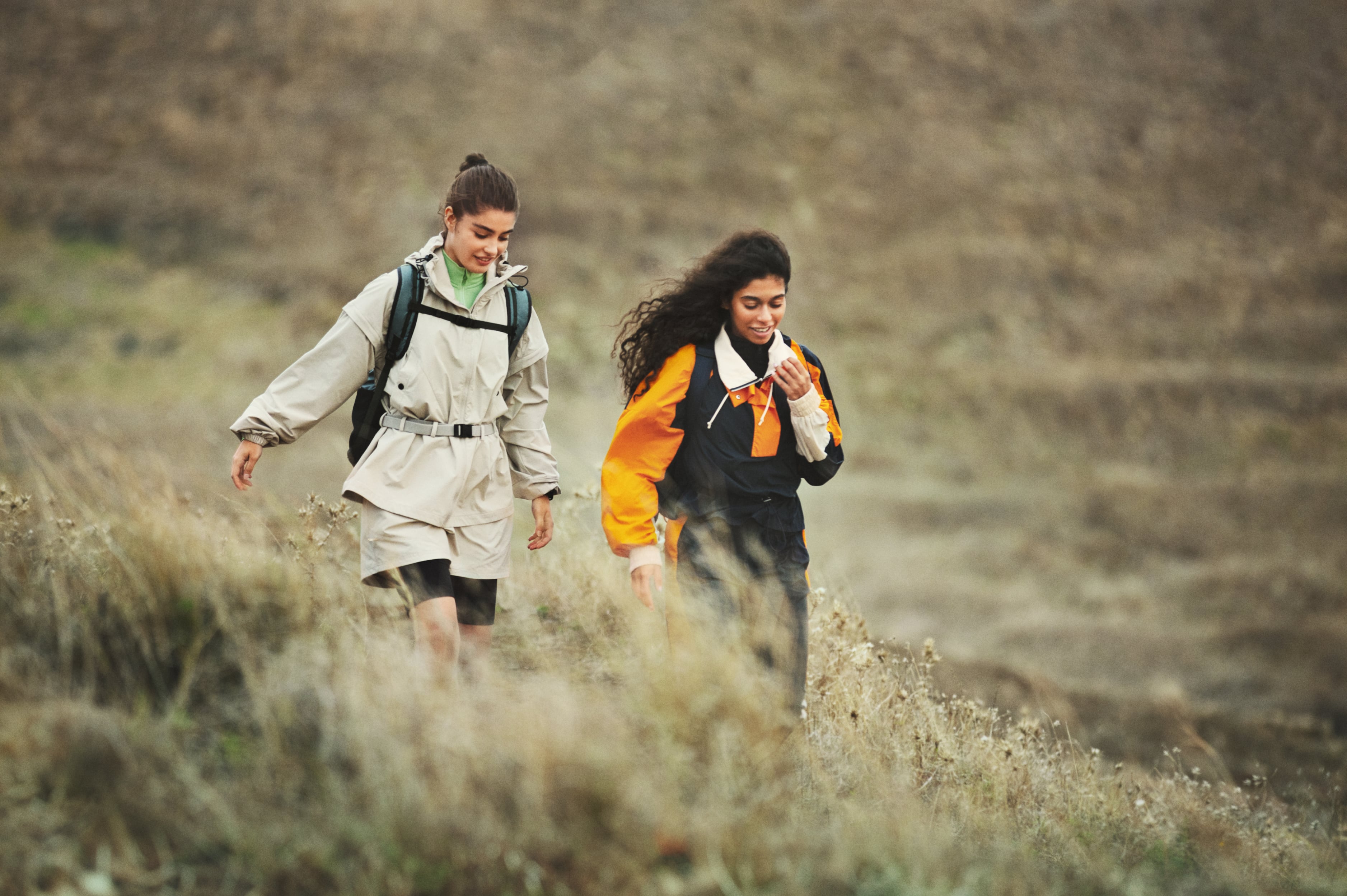 Closing image from the Head into space concept, H&M trailwear in a grand natural landscape