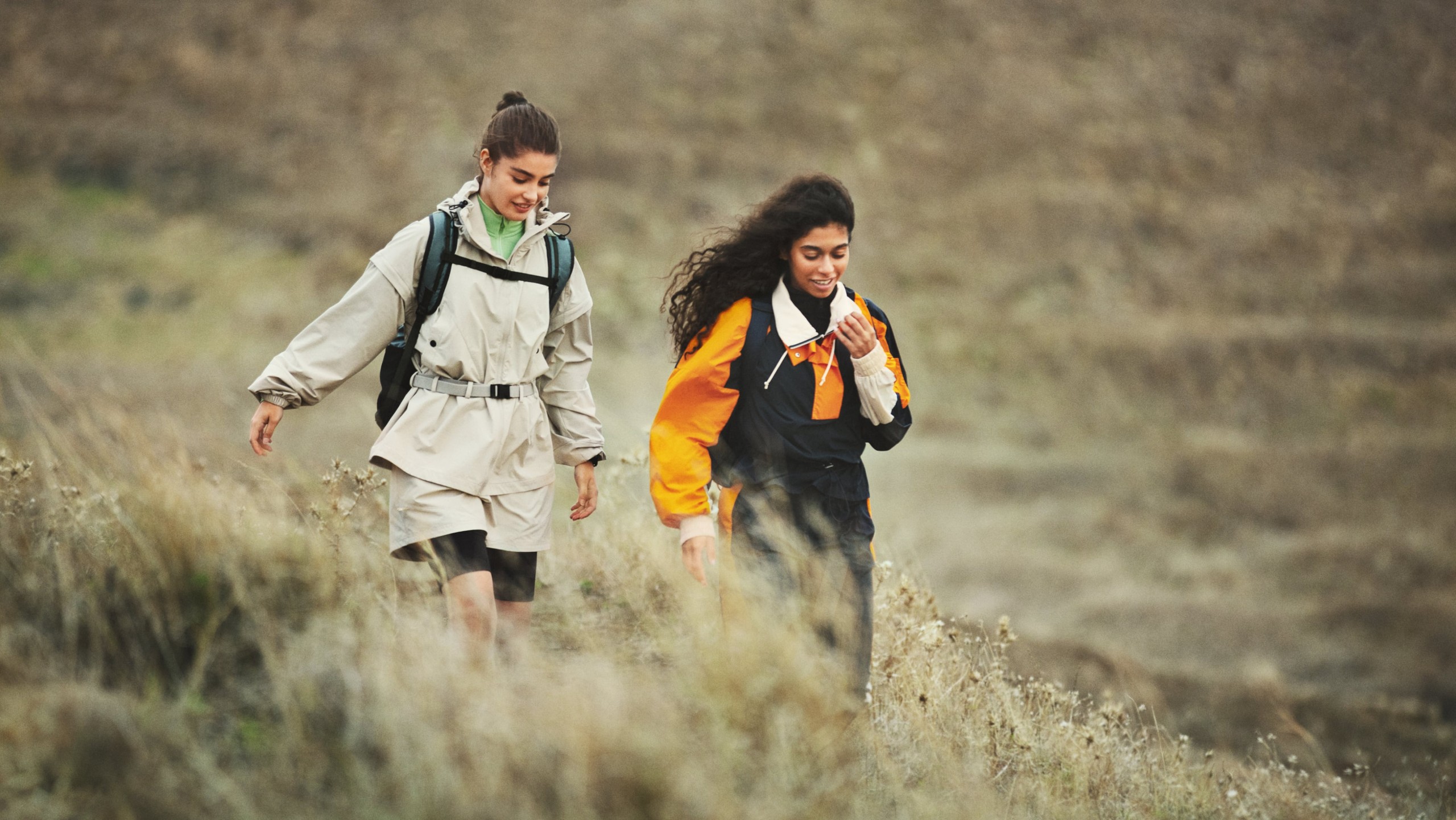 Closing image from the Head into space concept, H&M trailwear in a grand natural landscape