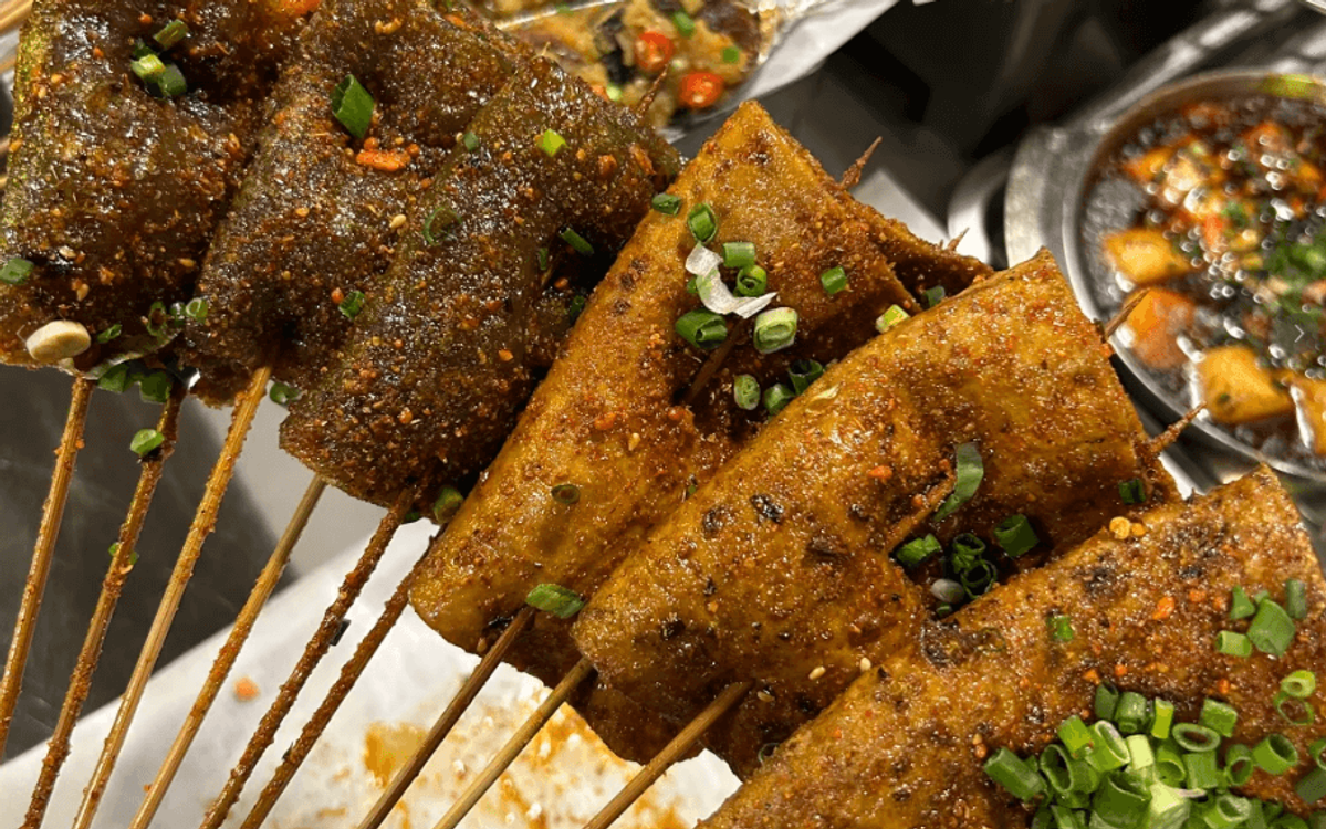 A Local's Guide to Chongqing Night BBQ: Experience the Sizzle and Soul of Chongqing Night Food