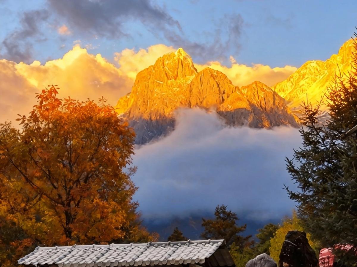 Walking on Clouds | Dali, Lijiang & Shangri-La