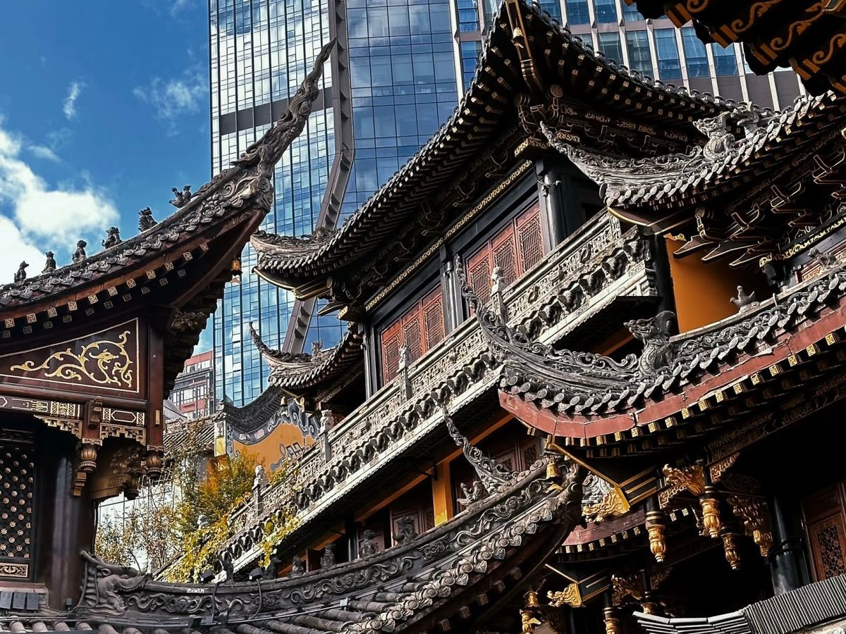 Cyberpunk City & Historic Roots
