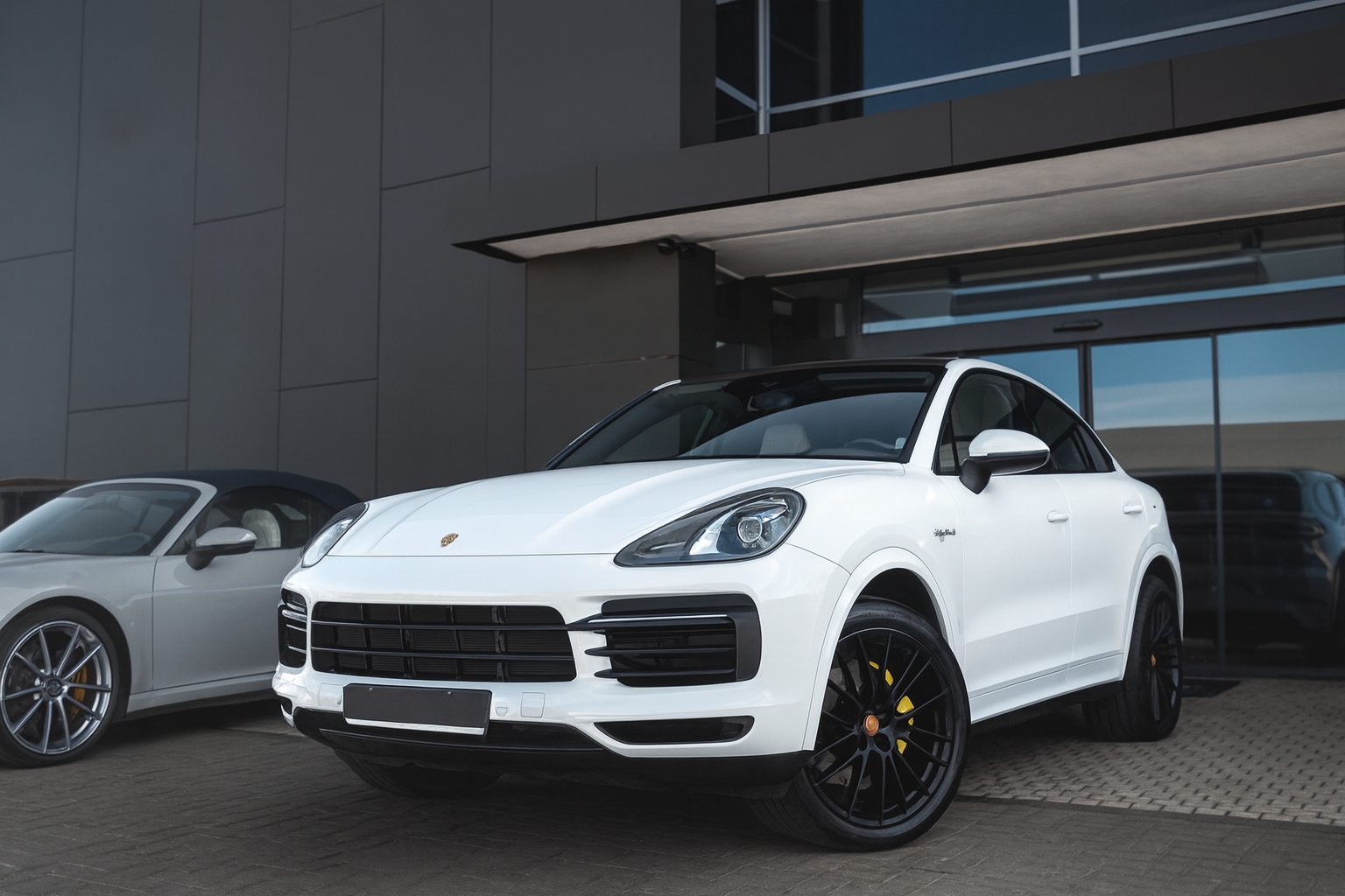Porsche Cayenne E‑Hybrid Coupé Platinum Edition — zdjęcie 4