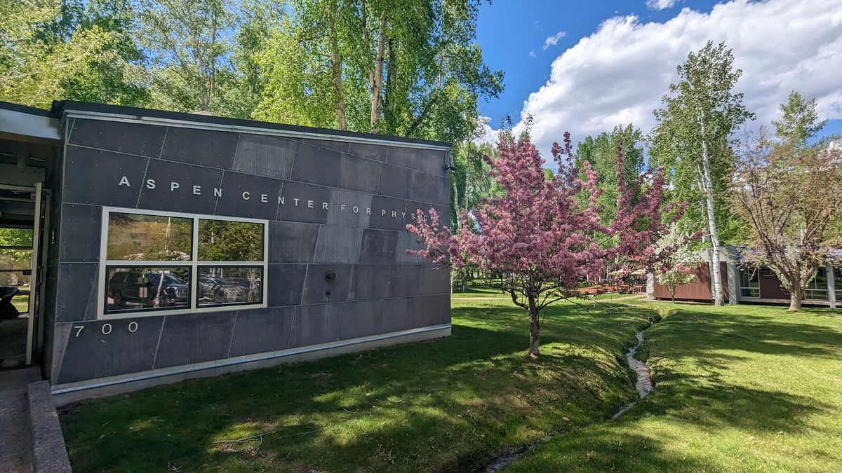 Sustainable Design and Energy Efficiency in Aspen Homes – Aspen Center for Physics Smart Hall Photo Spring 2023