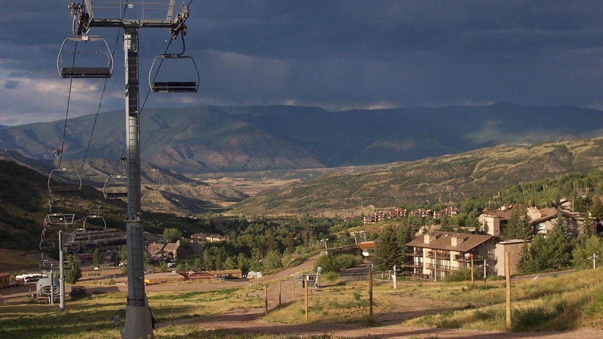Snowmass Village Real Estate Guide: Slopeside Homes and Condos – Snowmass Village Slopes - panoramio