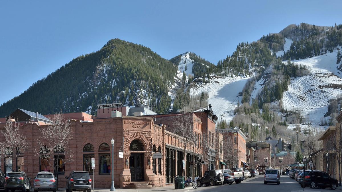 Central Core Aspen Condos: Walkability, Lifts, and Lifestyle – Aspen south Galena street