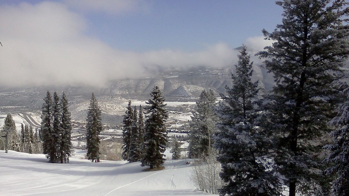 How to Sell a Ski Home Before Peak Season – Fresh snow on Buttermilk Mountain - panoramio