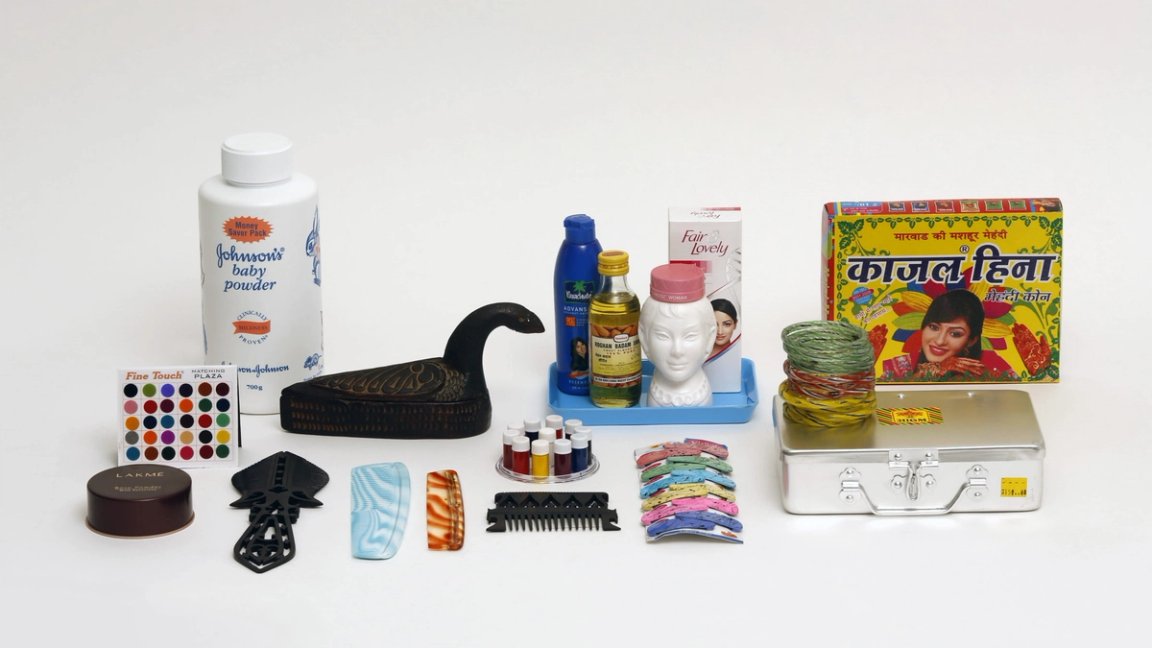 Doshi Levien-Website-Narratives-Living Objects-07 Dressing