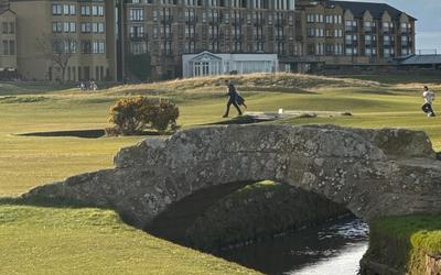 St Andrews Taxi Guide: Airport Transfers, Golf Tours & More