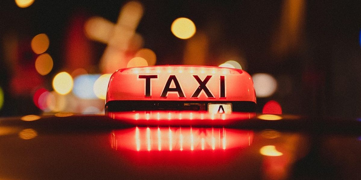 Why You Should Choose a Local Taxi Over Ride-Share Apps in St Andrews