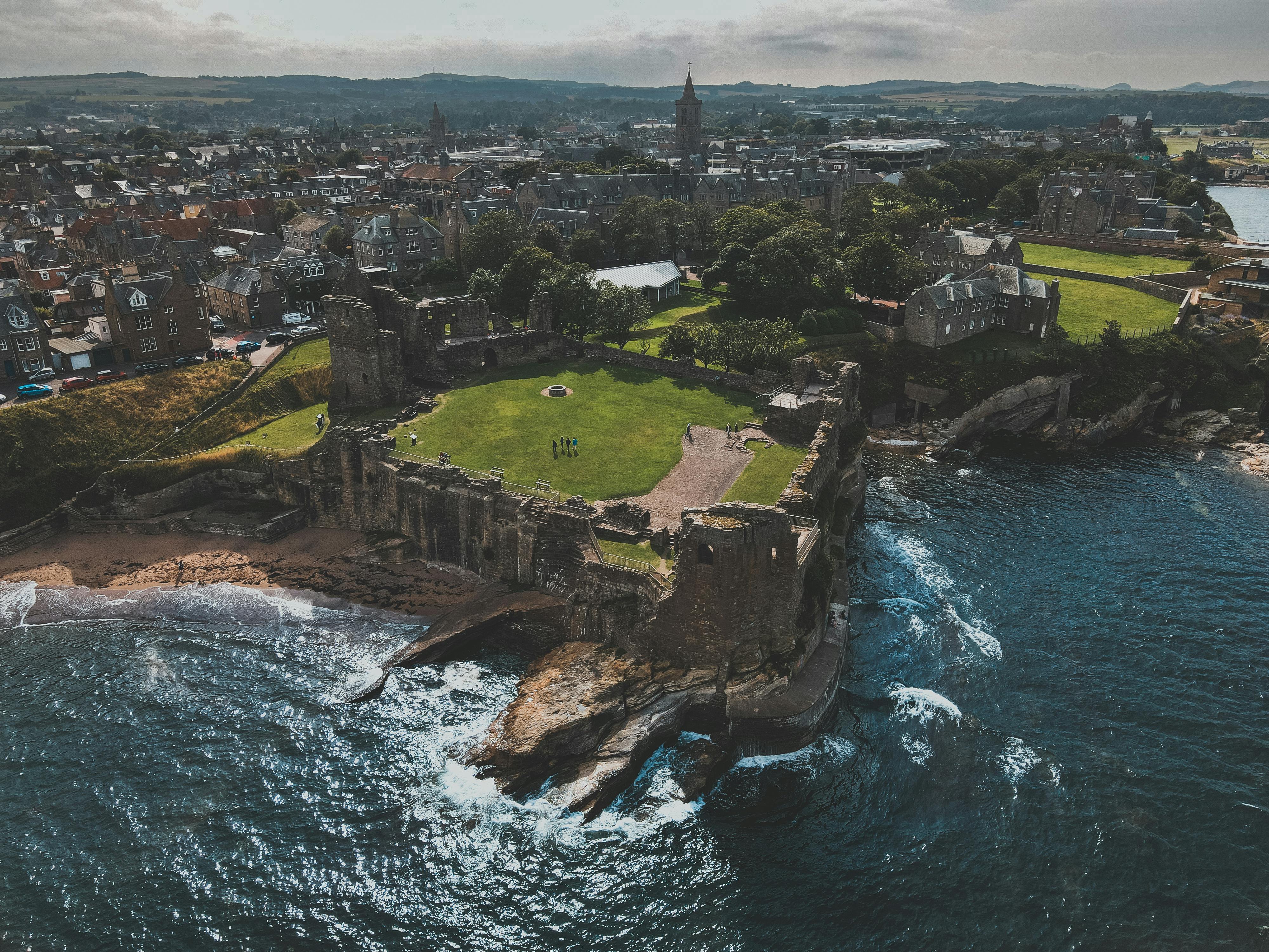 How to Get to St Andrews from Glasgow, Dundee, and Other Cities