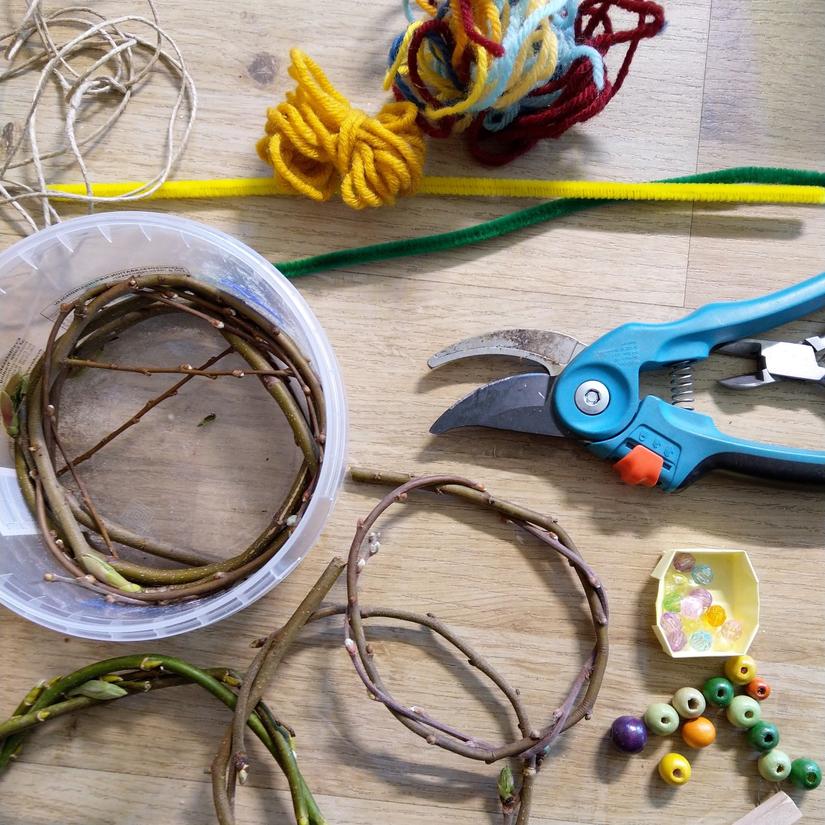 vårkrans av kvister