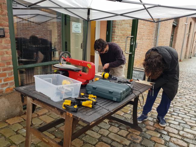 Vi gikk til innkjøp av en kontursag.