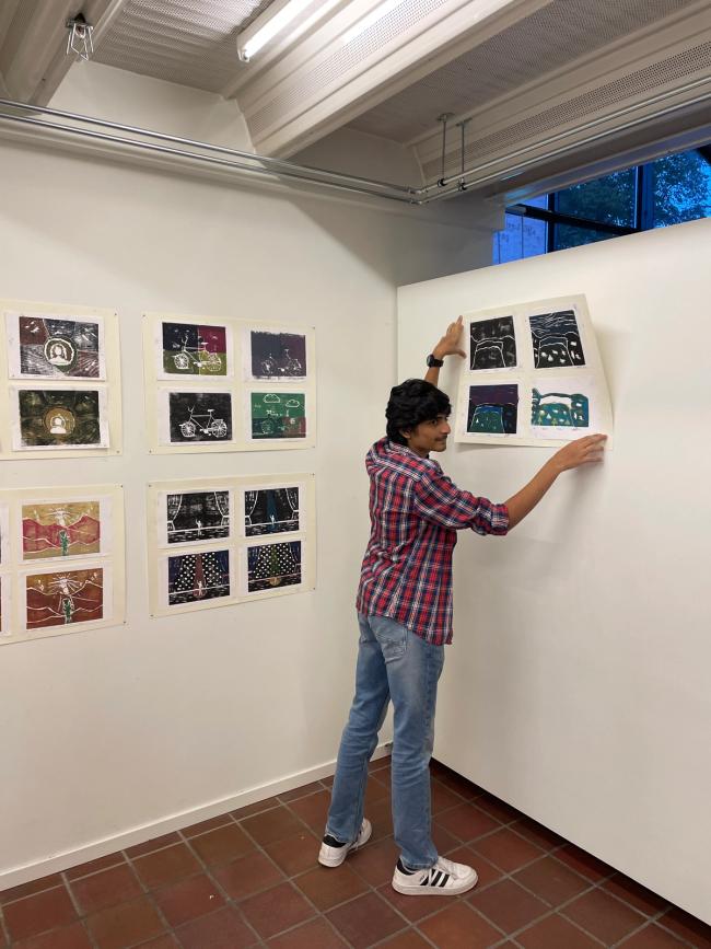 elev bilder utstiling