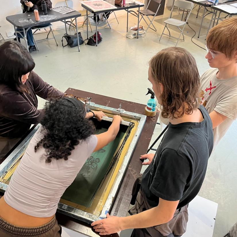 Kurs i silketrykk - Kunst og design i skolen