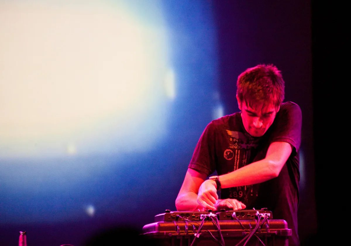 Jon Hopkins performing at the ICA