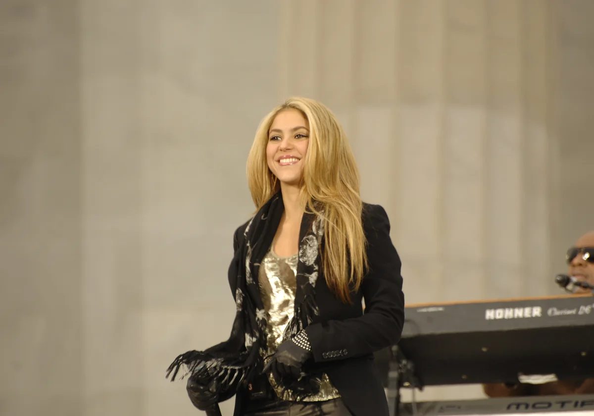 Colombian Latin Pop artist Shakira performing in Washington, D.C. in 2009