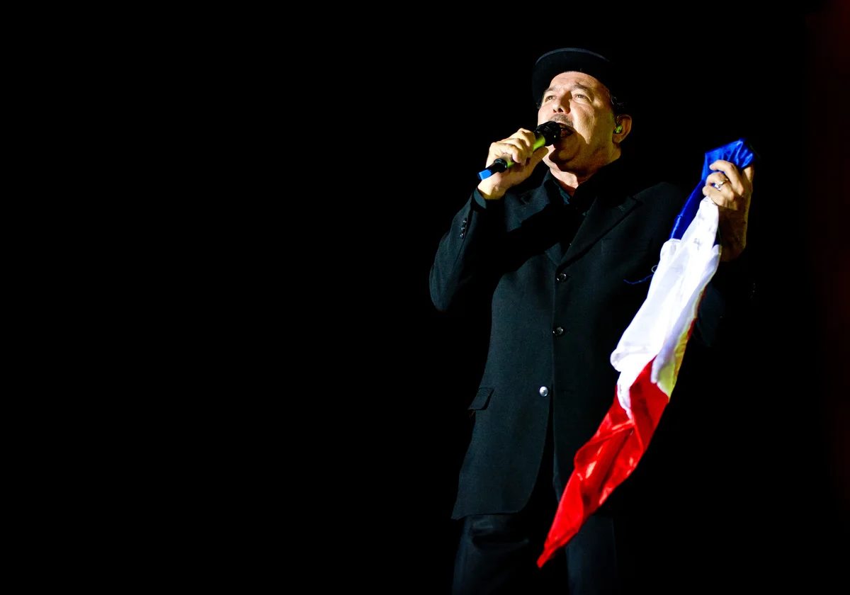 Panamanian Salsa artist Rubén Blades performing at the International Salsa Festival in Mexico in 2012