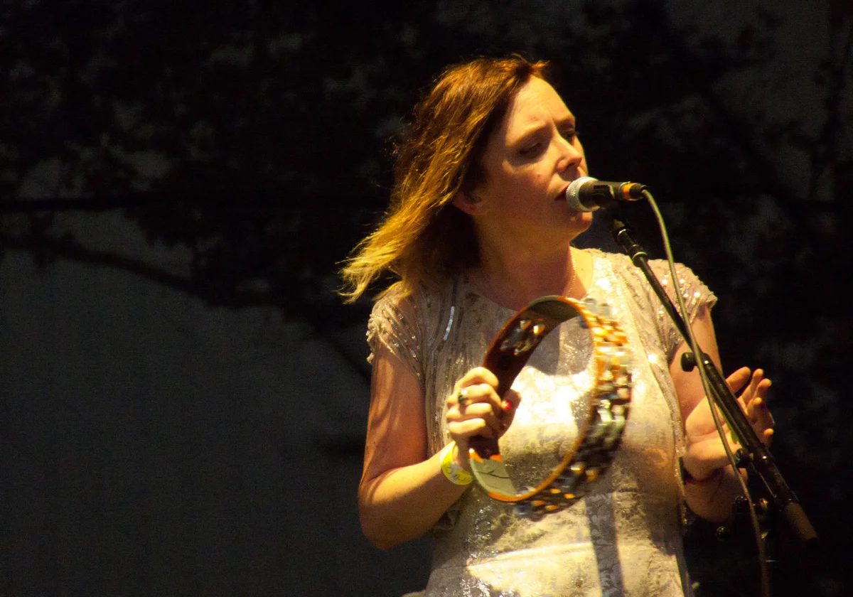 Rachel Goswell of Slowdive performing at FYF Fest in 2014