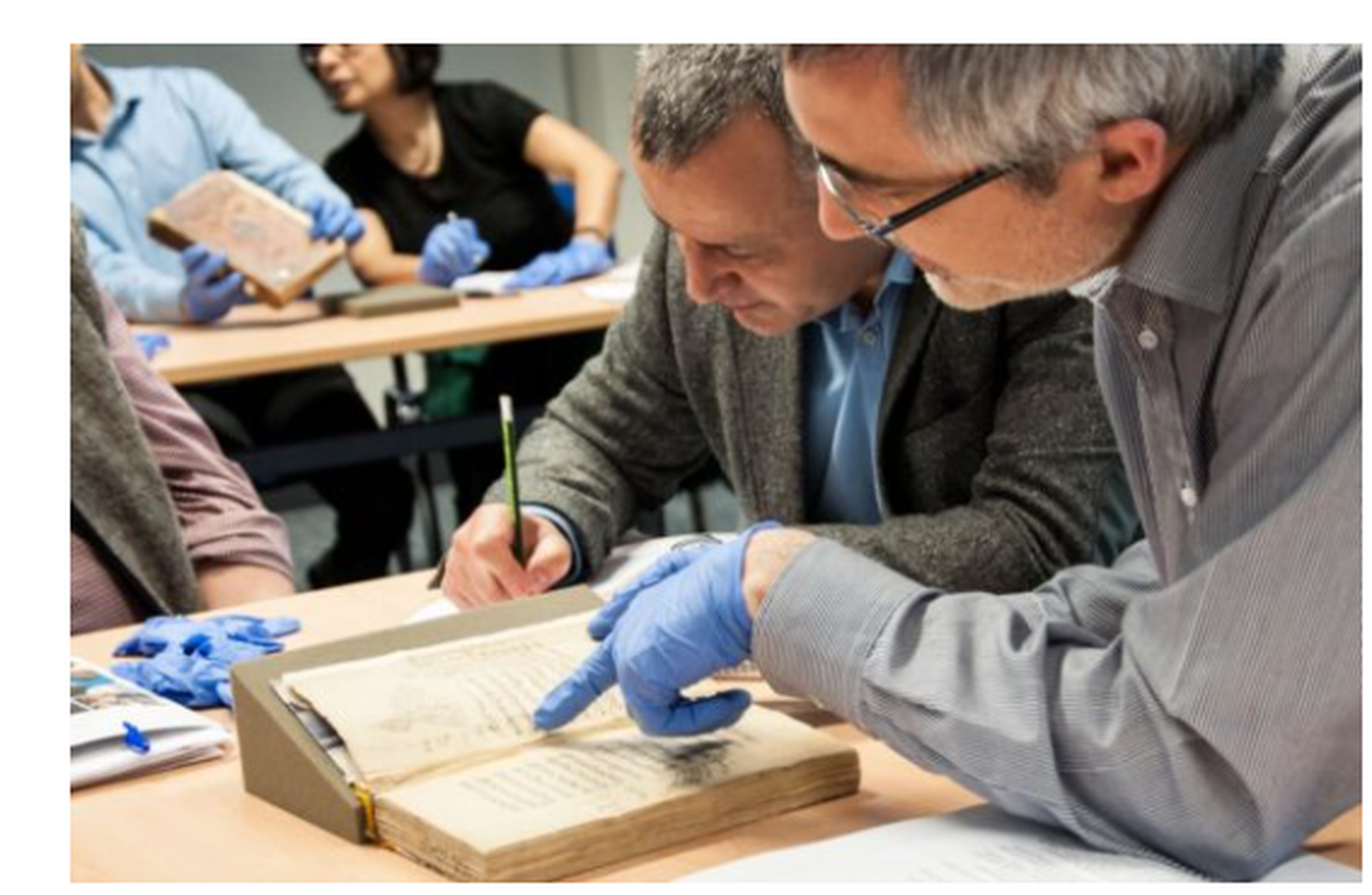 Intricate Arabic calligraphy of the word "Aql" (Intellect), representing the bridge between divine wisdom and human reasoning in Ismaili thought.