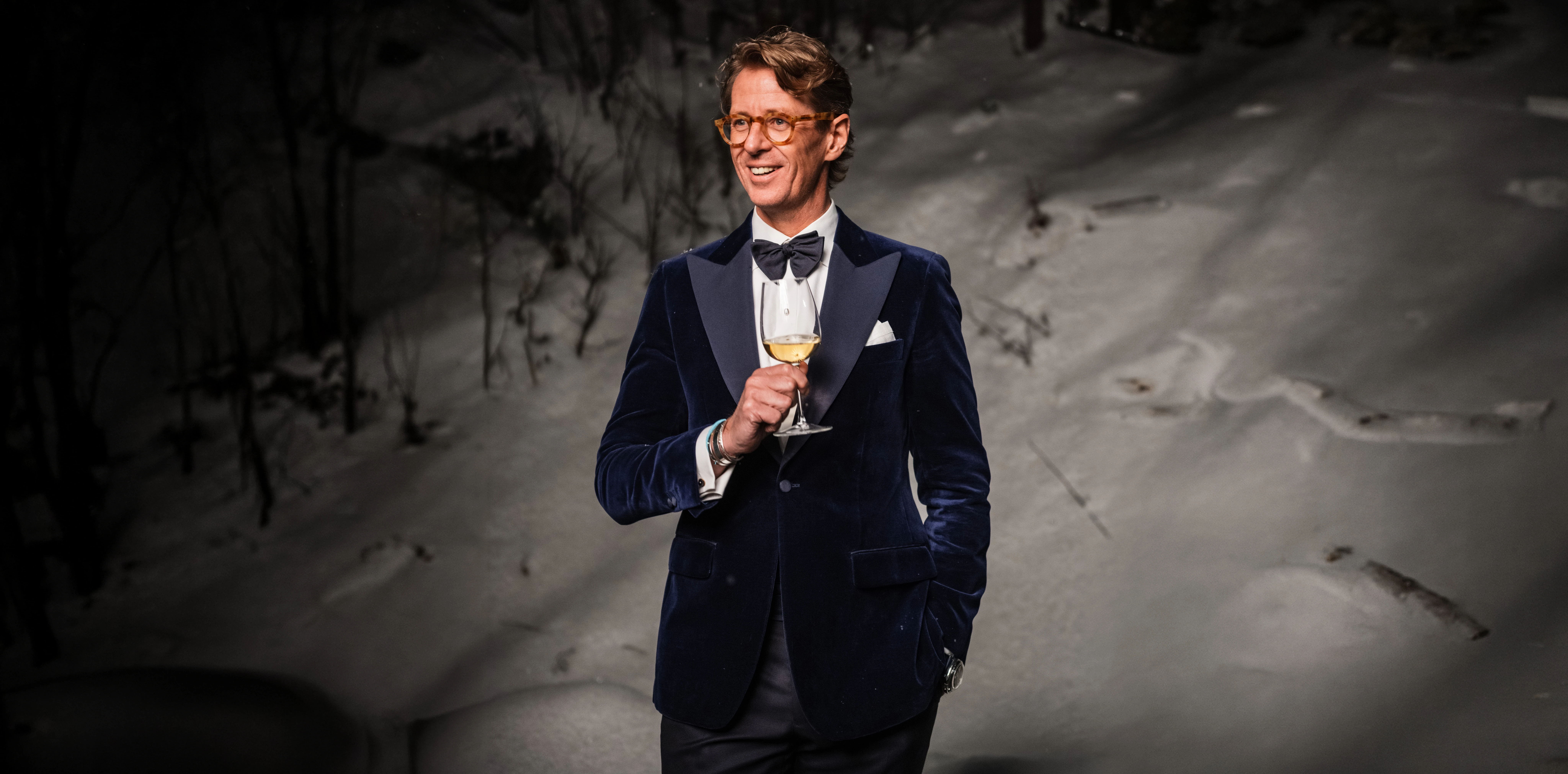 Din guide til kleskode mørk dress hovedbanner